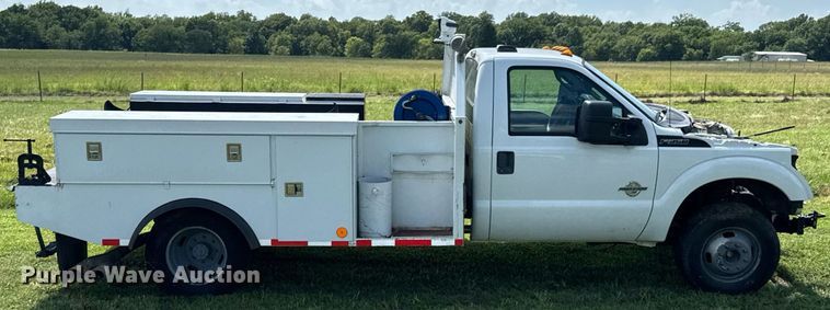 image for item DU9340 2012 Ford F350 Super Duty utility bed pickup truck