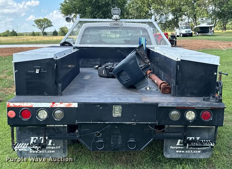 image for item DU9340 2012 Ford F350 Super Duty utility bed pickup truck