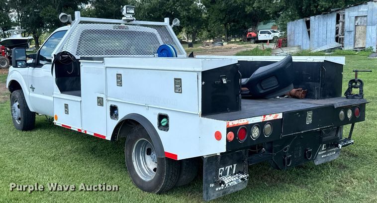 image for item DU9340 2012 Ford F350 Super Duty utility bed pickup truck