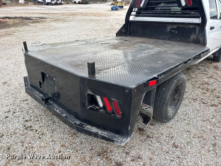 image for item DW6648 2018 RAM 3500HD Crew Cab flatbed pickup truck
