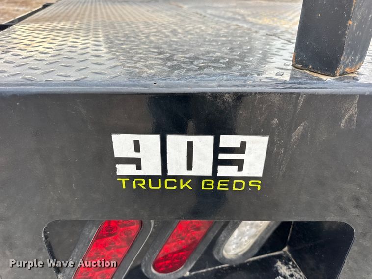 image for item DW6648 2018 RAM 3500HD Crew Cab flatbed pickup truck