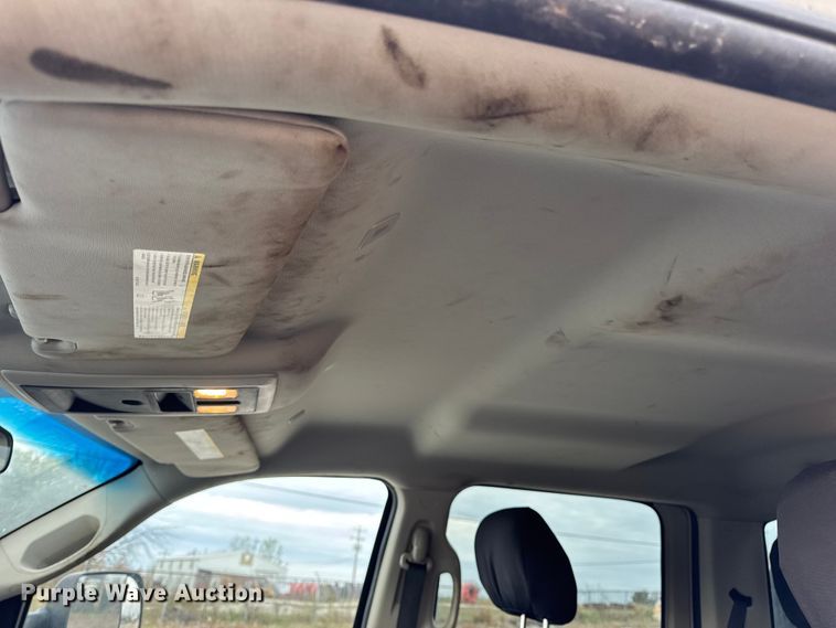 image for item DW6648 2018 RAM 3500HD Crew Cab flatbed pickup truck