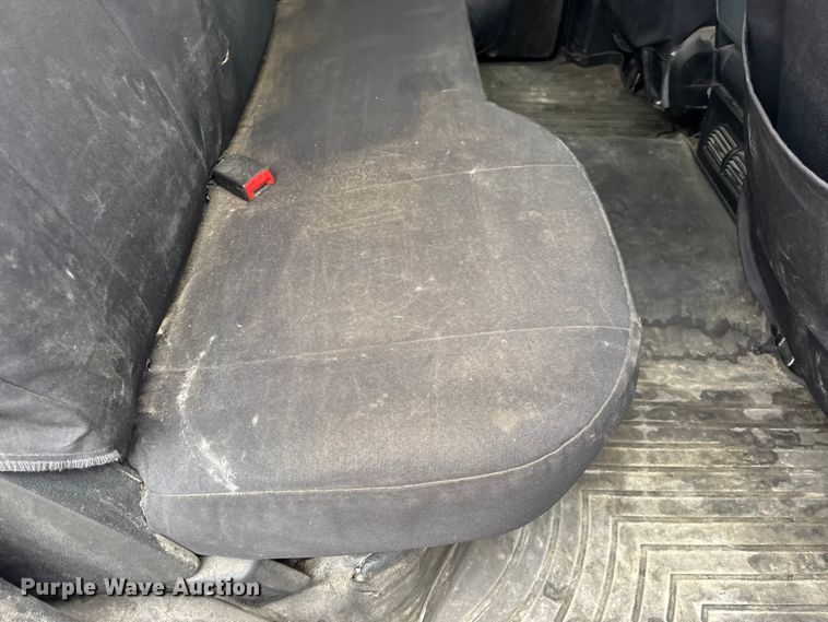 image for item DW6648 2018 RAM 3500HD Crew Cab flatbed pickup truck