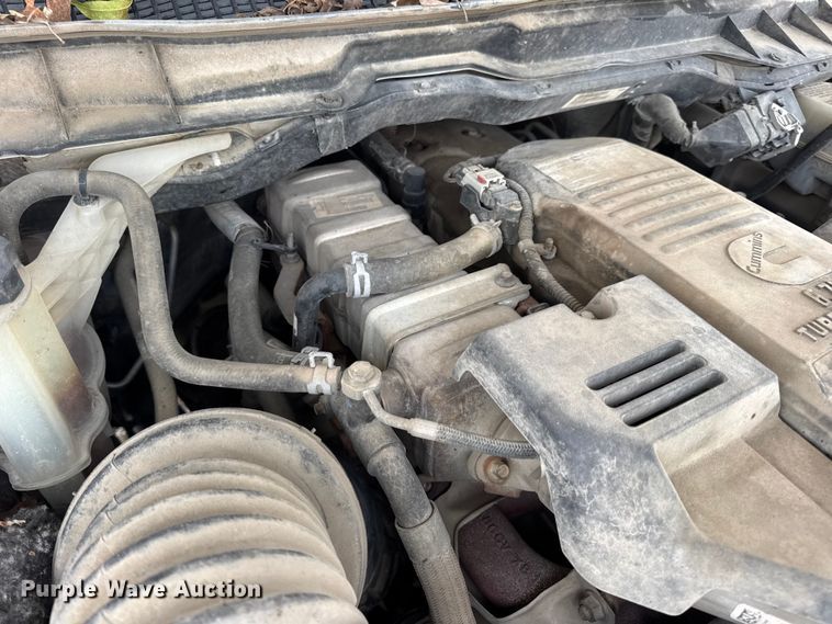 image for item DW6648 2018 RAM 3500HD Crew Cab flatbed pickup truck