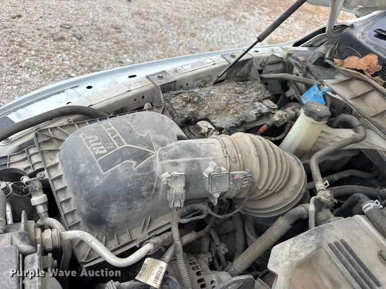 image for item DW6648 2018 RAM 3500HD Crew Cab flatbed pickup truck