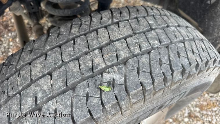 image for item DW6648 2018 RAM 3500HD Crew Cab flatbed pickup truck