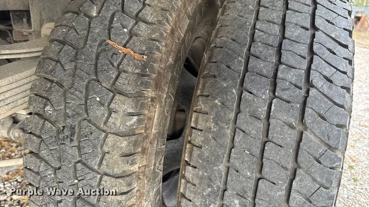 image for item DW6648 2018 RAM 3500HD Crew Cab flatbed pickup truck