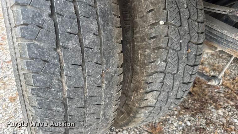 image for item DW6648 2018 RAM 3500HD Crew Cab flatbed pickup truck