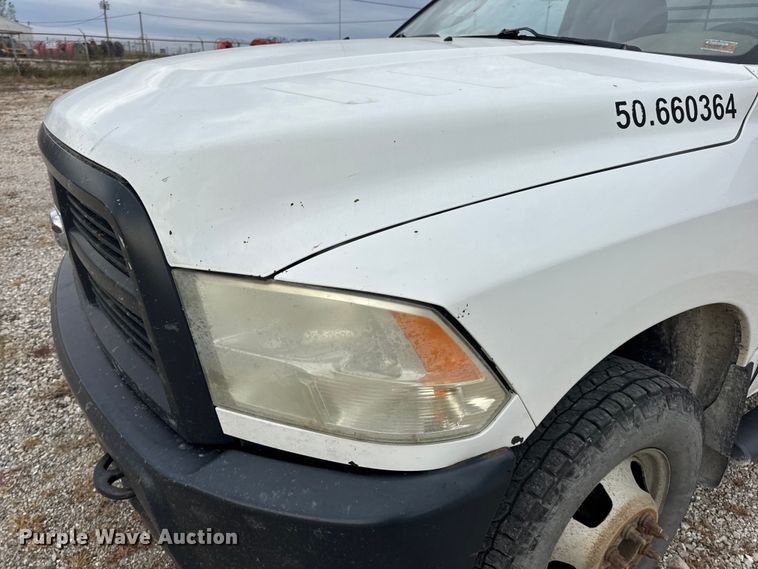 image for item DW6649 2012 Dodge 3500HD flatbed pickup truck