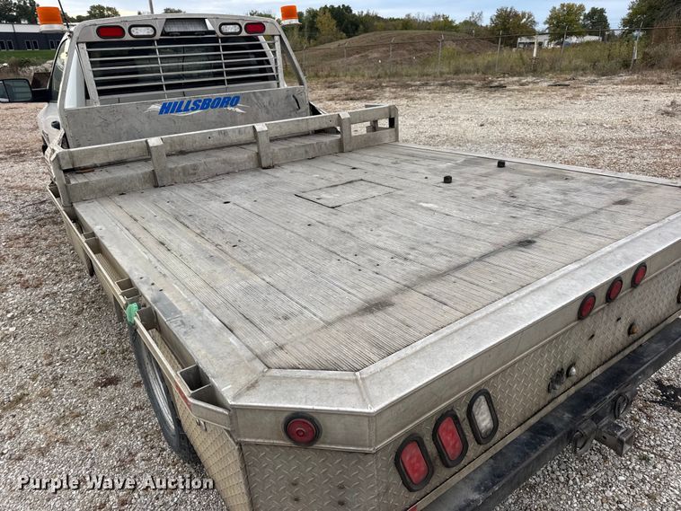 image for item DW6649 2012 Dodge 3500HD flatbed pickup truck