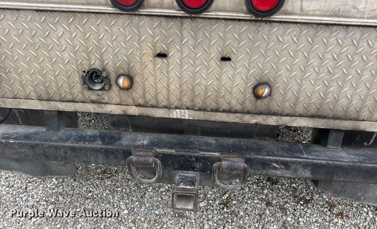 image for item DW6649 2012 Dodge 3500HD flatbed pickup truck