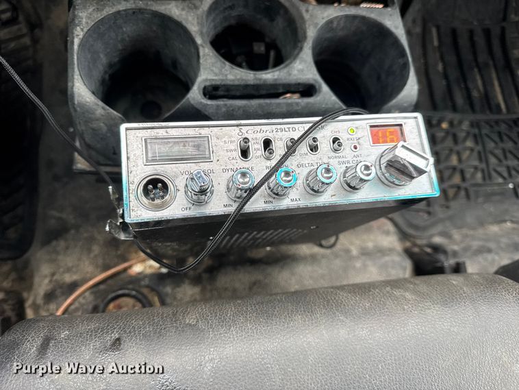 image for item DW6649 2012 Dodge 3500HD flatbed pickup truck