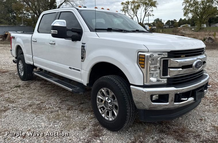 image for item DW6651 2019 Ford F250 Crew Cab pickup truck