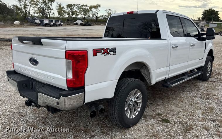 image for item DW6651 2019 Ford F250 Crew Cab pickup truck