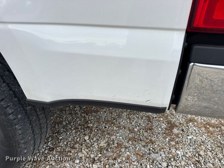 image for item DW6651 2019 Ford F250 Crew Cab pickup truck