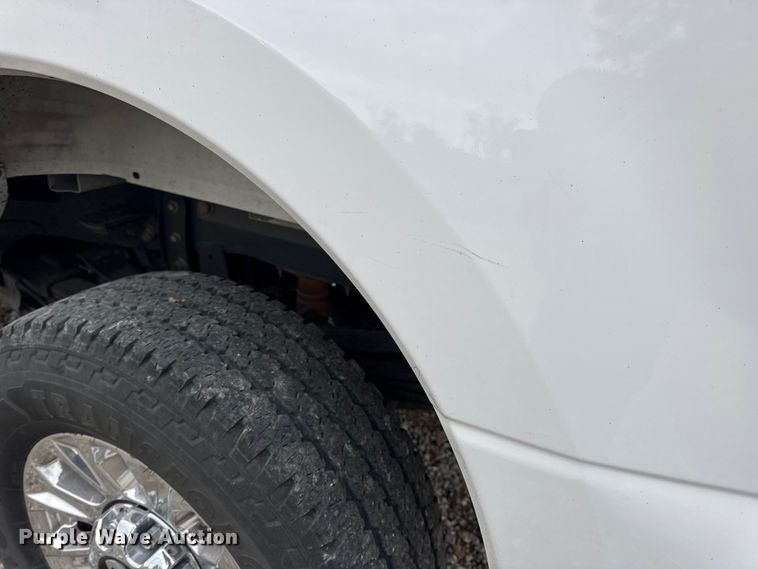 image for item DW6651 2019 Ford F250 Crew Cab pickup truck