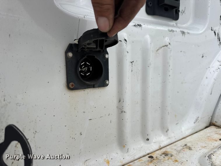 image for item DW6651 2019 Ford F250 Crew Cab pickup truck