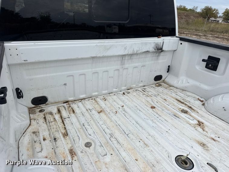 image for item DW6651 2019 Ford F250 Crew Cab pickup truck