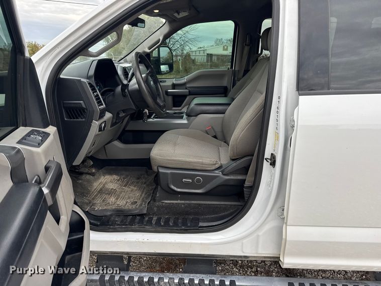 image for item DW6651 2019 Ford F250 Crew Cab pickup truck