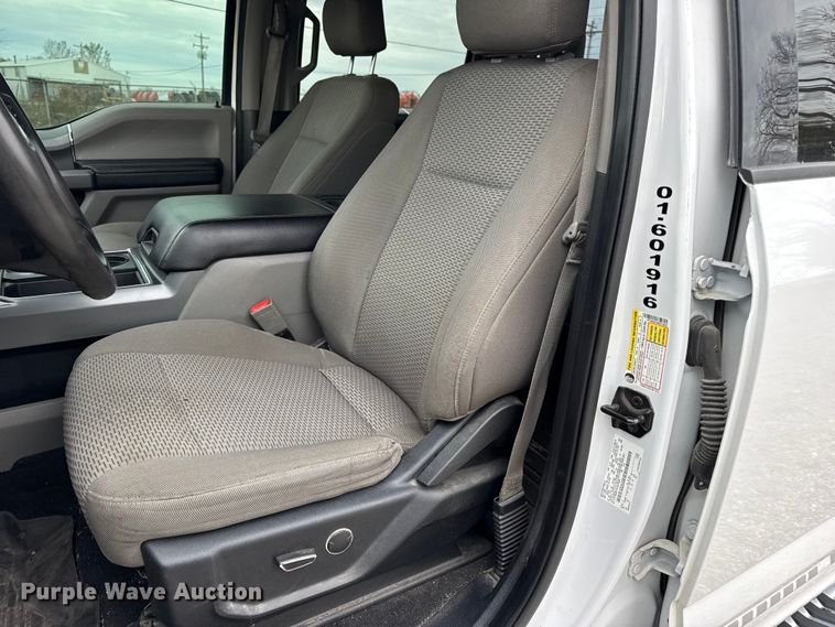 image for item DW6651 2019 Ford F250 Crew Cab pickup truck