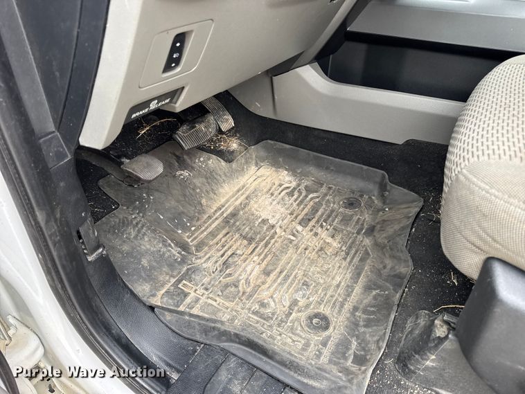 image for item DW6651 2019 Ford F250 Crew Cab pickup truck