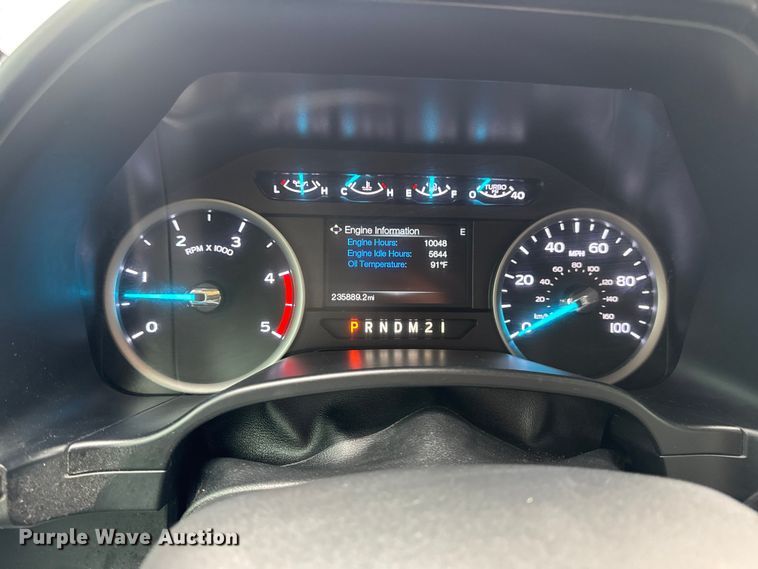 image for item DW6651 2019 Ford F250 Crew Cab pickup truck