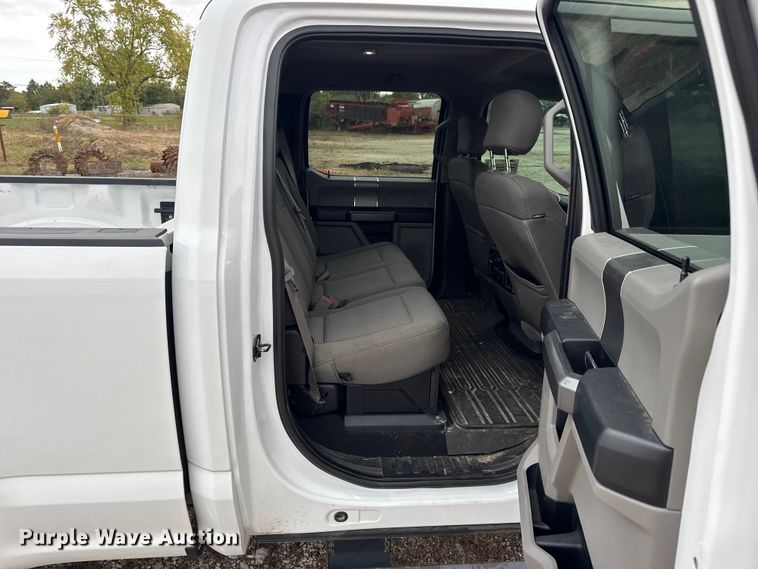 image for item DW6651 2019 Ford F250 Crew Cab pickup truck