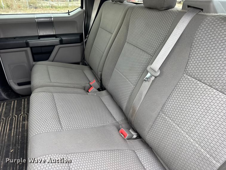 image for item DW6651 2019 Ford F250 Crew Cab pickup truck