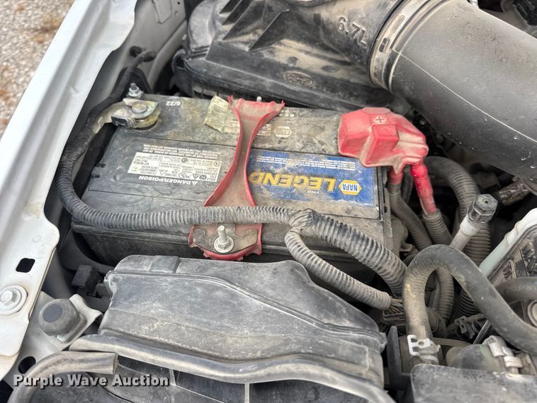 image for item DW6651 2019 Ford F250 Crew Cab pickup truck