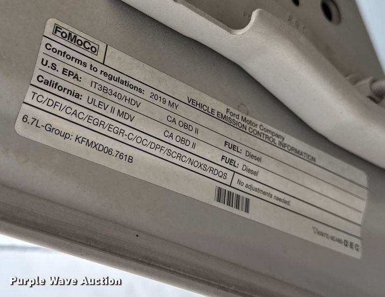 image for item DW6651 2019 Ford F250 Crew Cab pickup truck