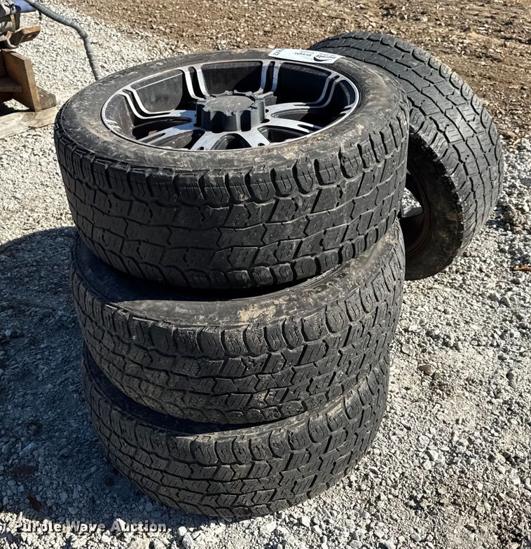 image for item DW6672 Tires and wheels