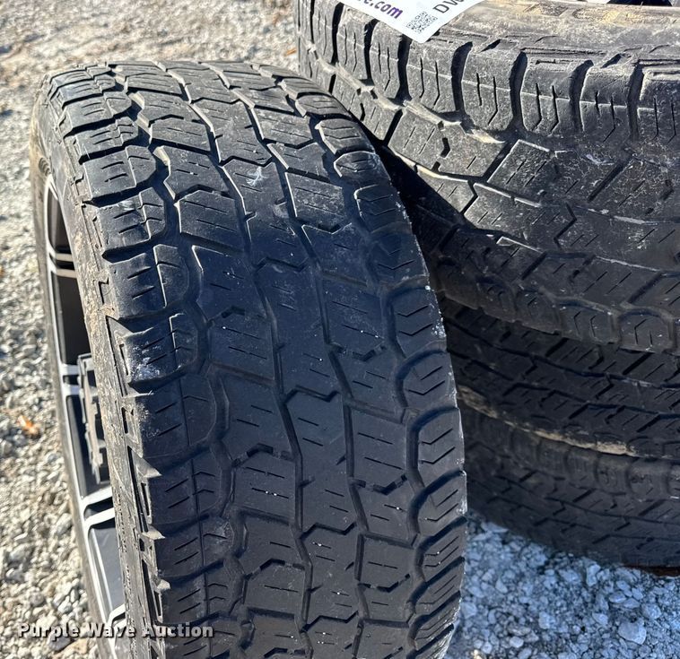 image for item DW6672 Tires and wheels