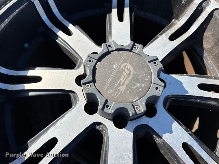 image for item DW6672 Tires and wheels