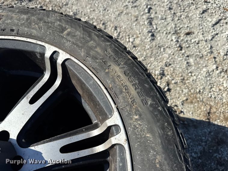 image for item DW6672 Tires and wheels