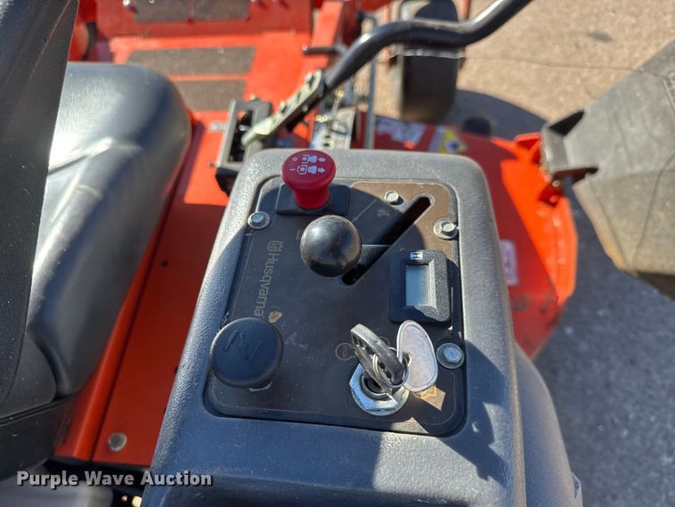 image for item DW6750 2006 Husqvarna MZ 61 ZTR lawn mower