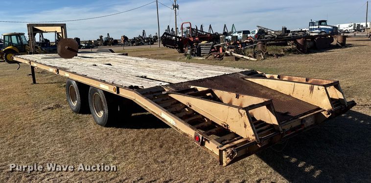 image for item DW6756 1999 Titan 3F3808 equipment trailer
