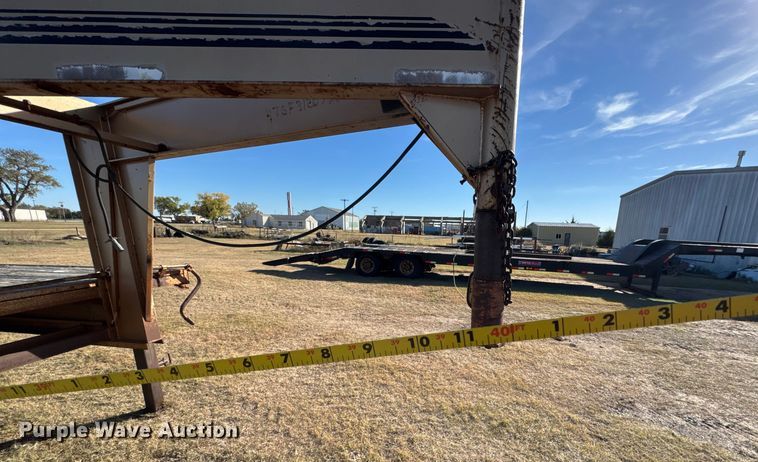 image for item DW6756 1999 Titan 3F3808 equipment trailer