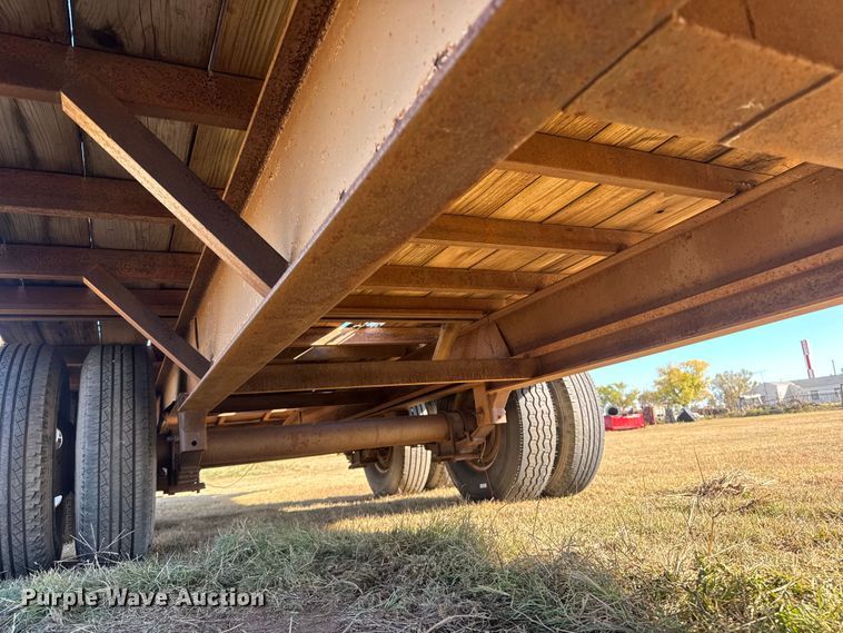 image for item DW6756 1999 Titan 3F3808 equipment trailer