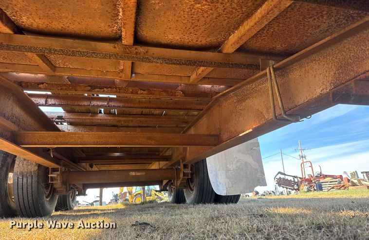 image for item DW6756 1999 Titan 3F3808 equipment trailer