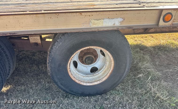 image for item DW6756 1999 Titan 3F3808 equipment trailer