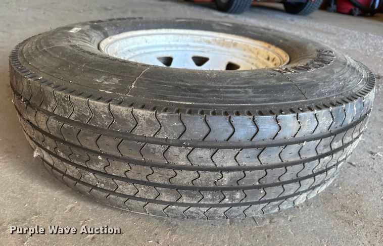 image for item DW6759 2012 PJ utility trailer