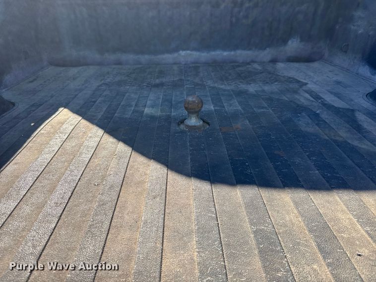 image for item DW6761 2014 Chevrolet Silverado 2500HD LT Crew Cab pickup truck