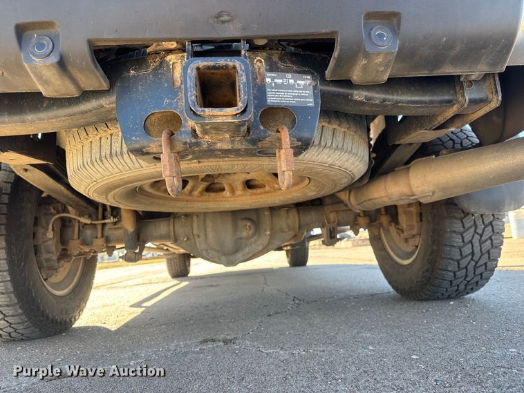 image for item DW6761 2014 Chevrolet Silverado 2500HD LT Crew Cab pickup truck