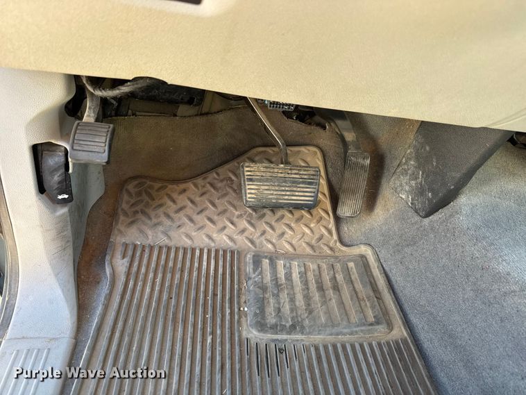 image for item DW6761 2014 Chevrolet Silverado 2500HD LT Crew Cab pickup truck