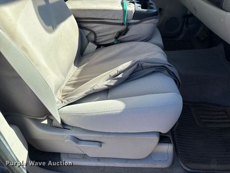 image for item DW6761 2014 Chevrolet Silverado 2500HD LT Crew Cab pickup truck