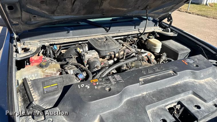 image for item DW6761 2014 Chevrolet Silverado 2500HD LT Crew Cab pickup truck