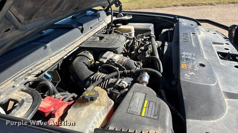 image for item DW6761 2014 Chevrolet Silverado 2500HD LT Crew Cab pickup truck