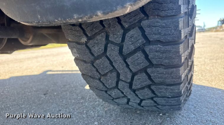 image for item DW6761 2014 Chevrolet Silverado 2500HD LT Crew Cab pickup truck