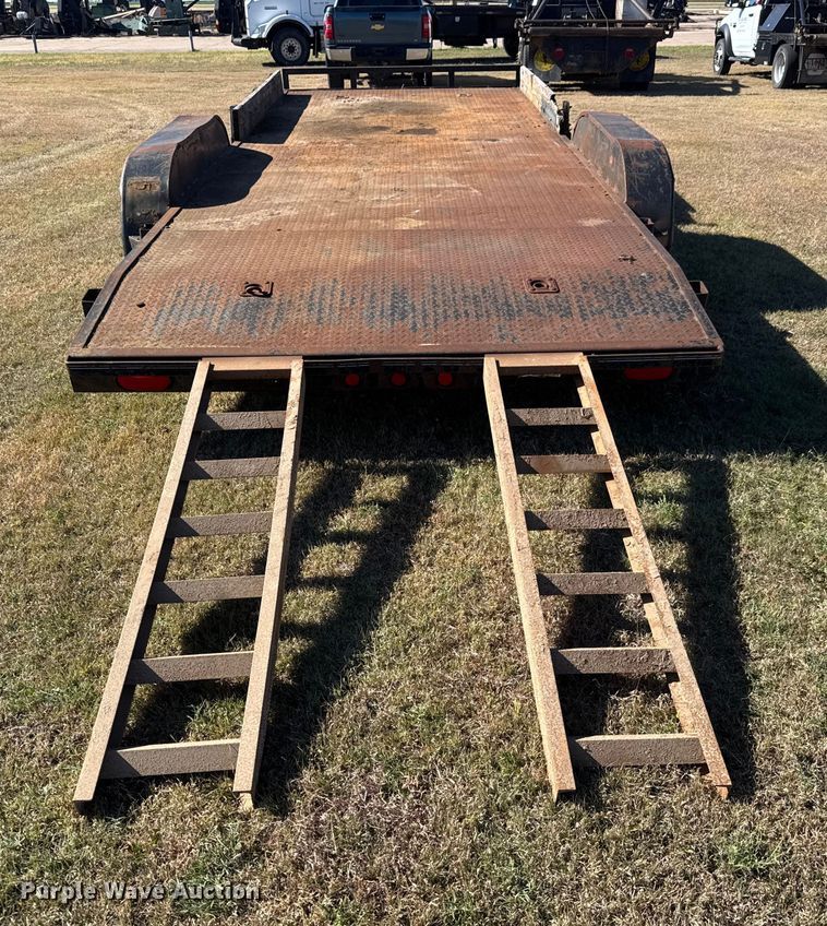 image for item DW6762 2005 PJ equipment trailer