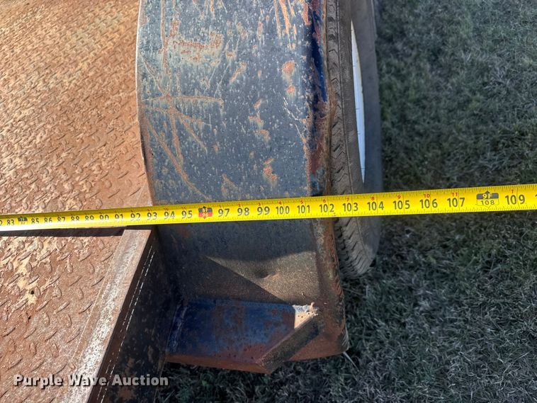 image for item DW6762 2005 PJ equipment trailer